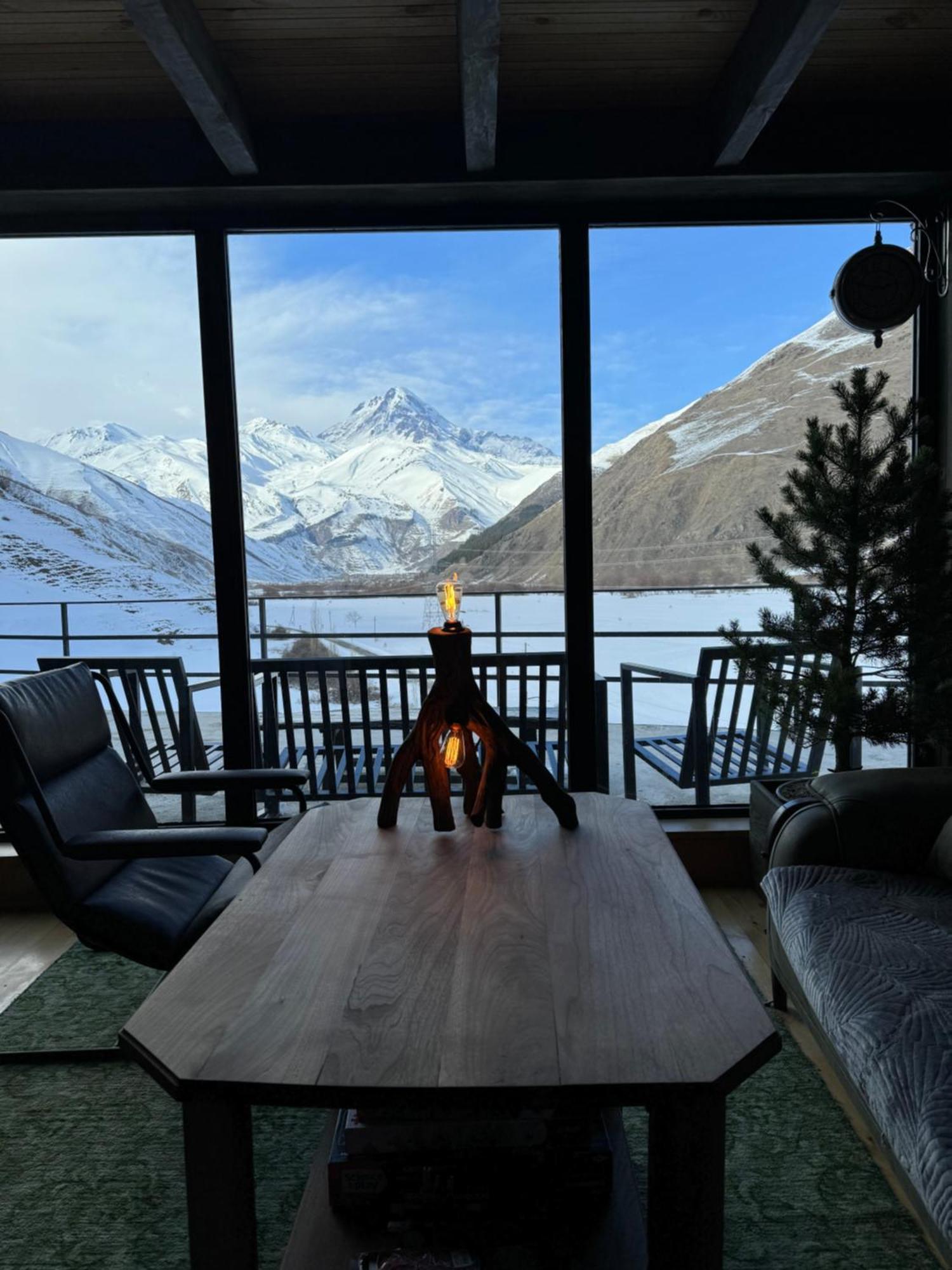 Gzaze Apartment Kazbegi Ngoại thất bức ảnh